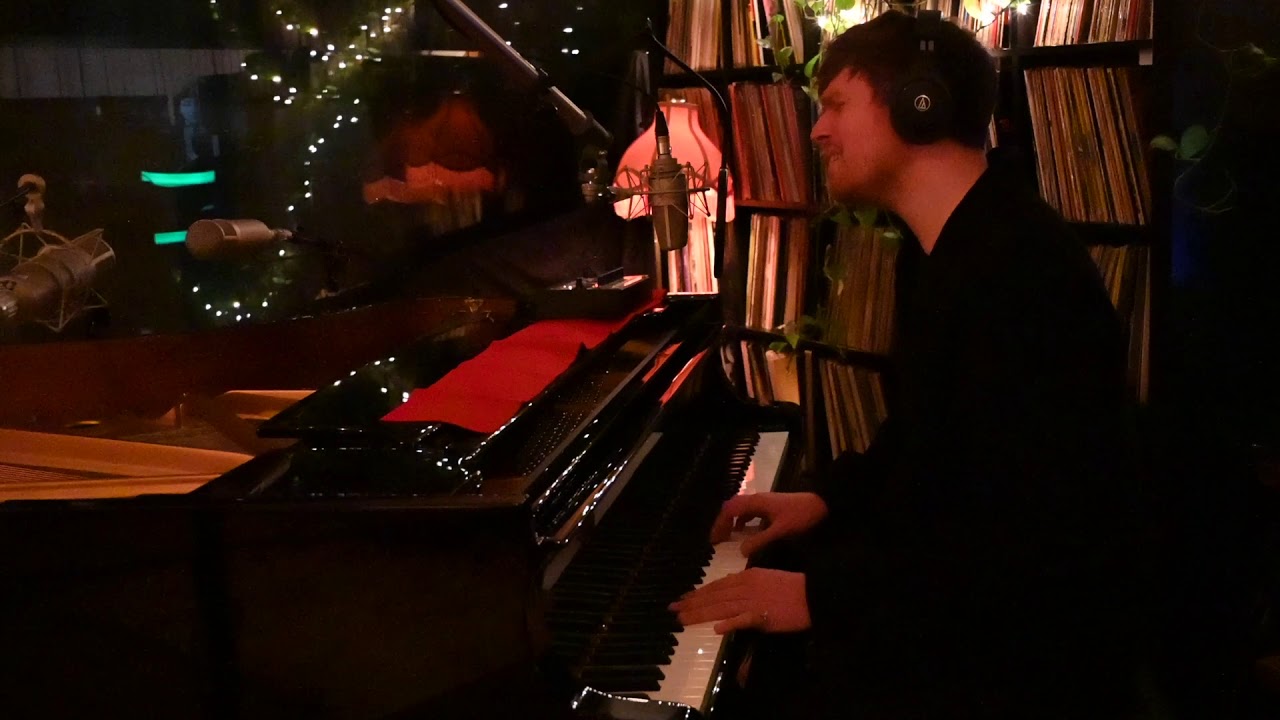 James Blake - when the party's over (Billie Eilish Cover) - YouTube
