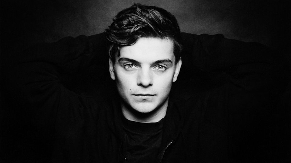 Martin Garrix - Animals piano intro