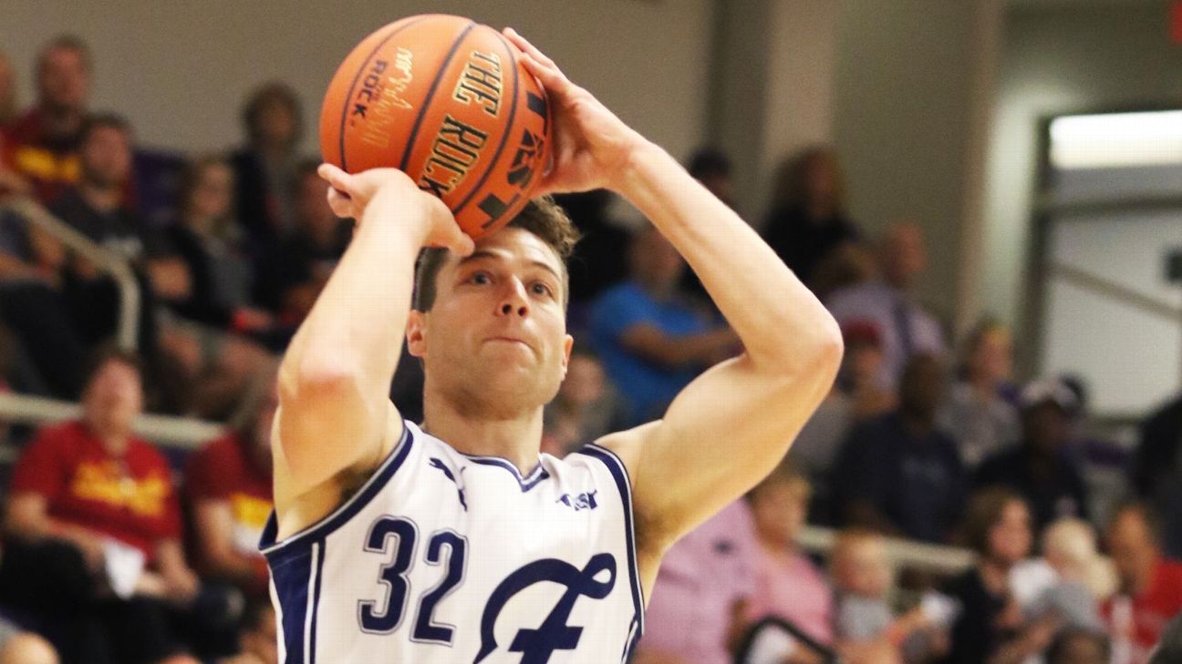 Sources: Suns reach deal with guard Fredette