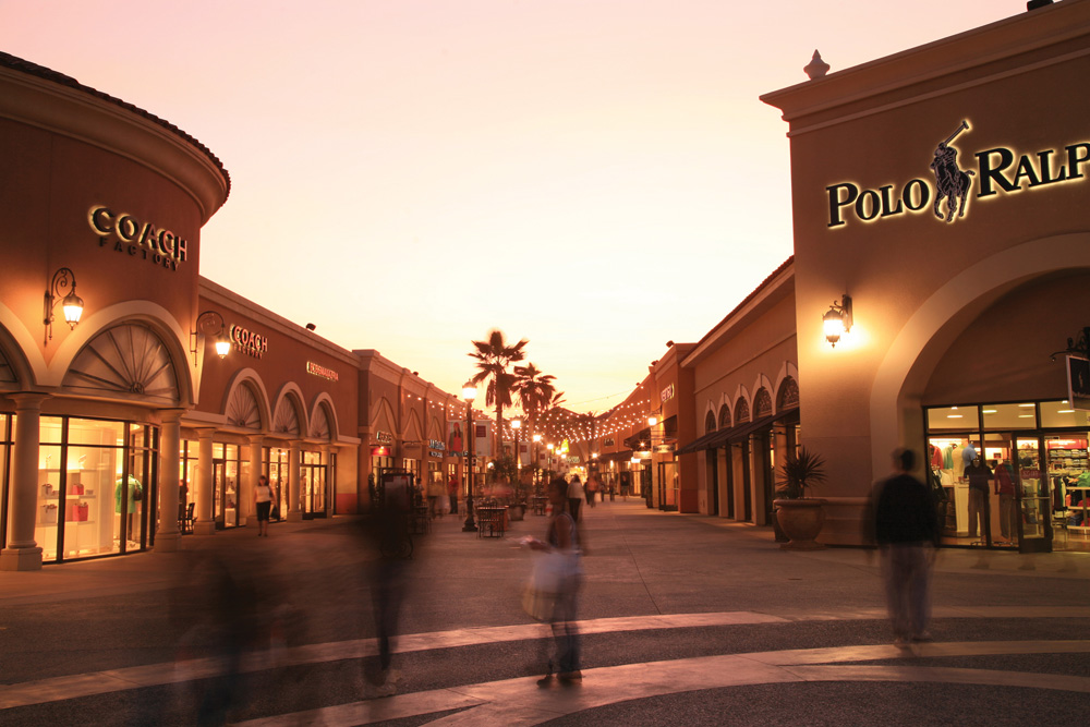 Las Americas Outlet Mall