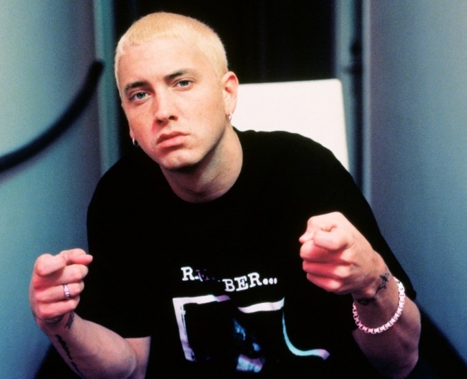 Eminem - Still Don't Give A Fuck (Explicit)