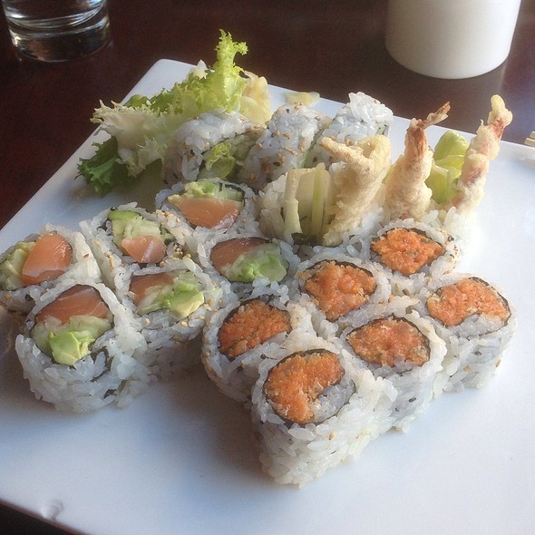Azuki Sushi