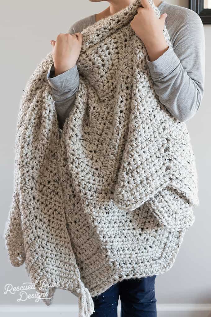 Chunky Chevron Crochet Blanket Pattern - Easy Crochet