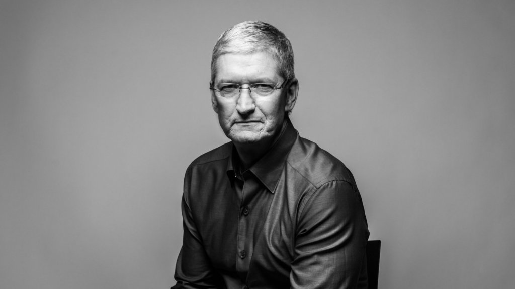 Intelligent Minds Like Tim Cook and Jeff Bezos Embrace the Rule of Awkward Silence