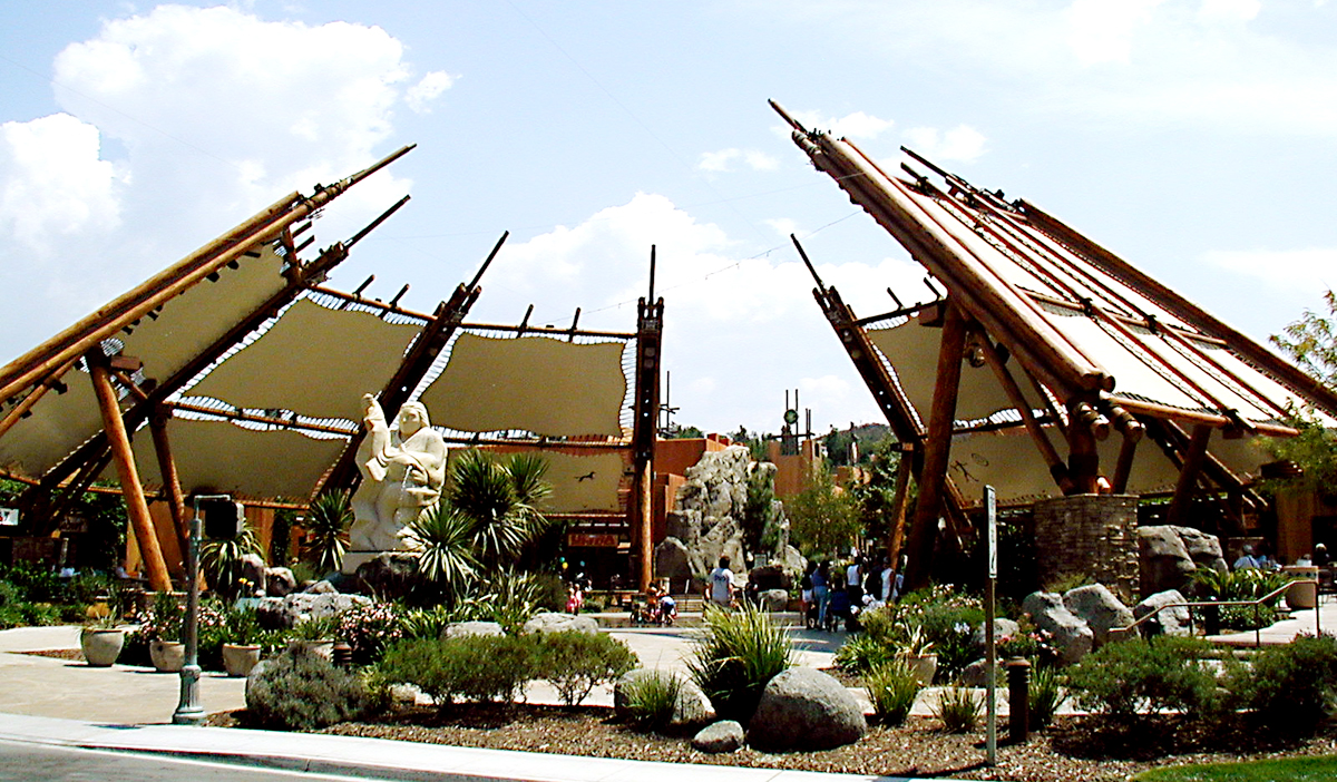 Viejas Shopping Outlets