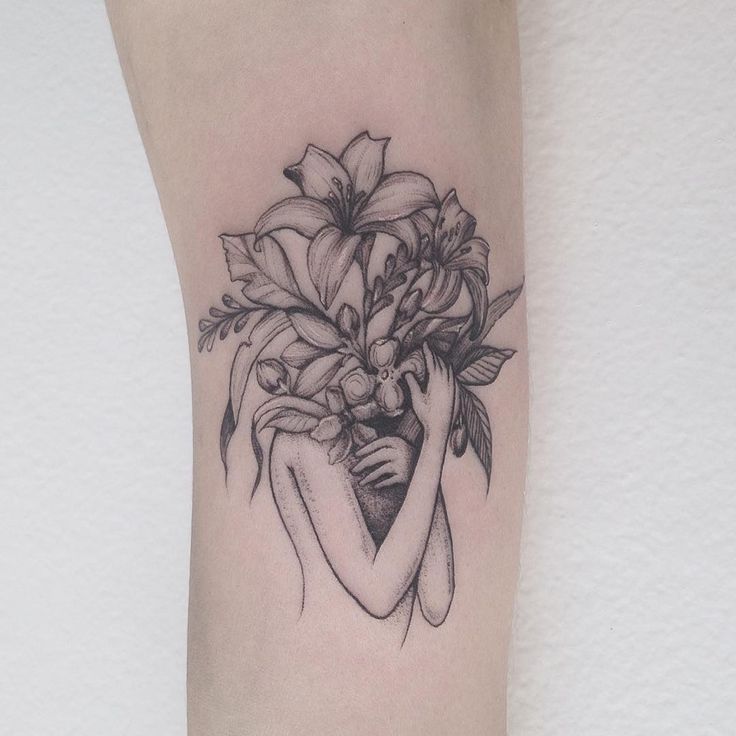 Flower Girl Tattoo pinterest: @rosajoevannoy