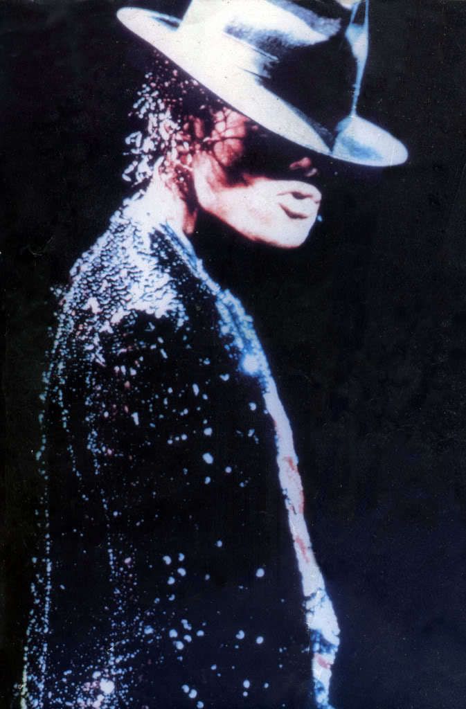 Michael Jackson - Billie Jean (30th Anniversary Celebration)