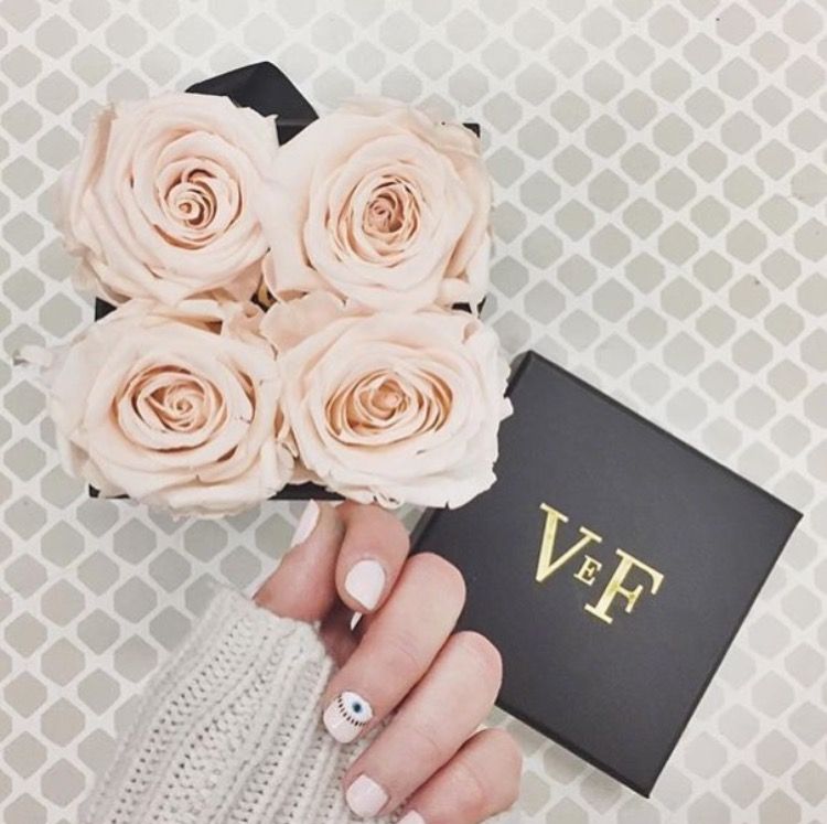Venus ET Fleur® - Real Roses That Last A Year®