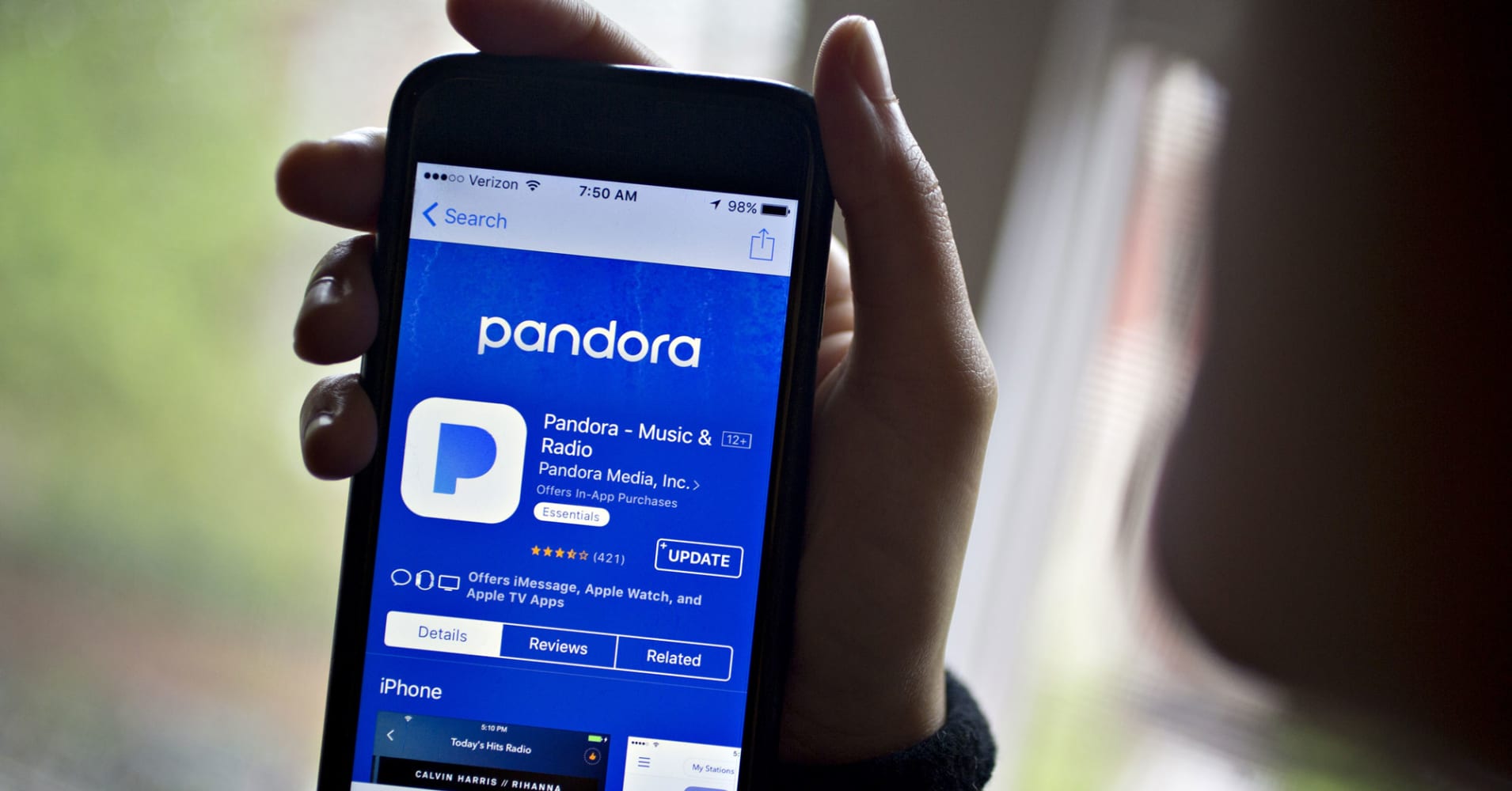 Pandora loses a quarter of its value after abysmal revenue forecast