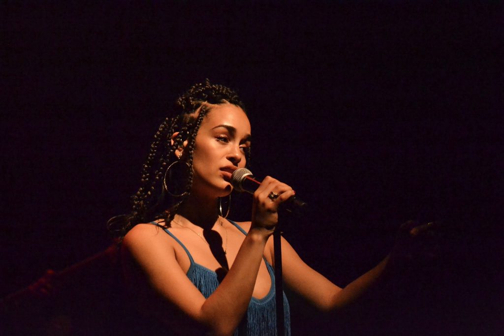 Jorja Smith - Let Me Down ft. Stormzy