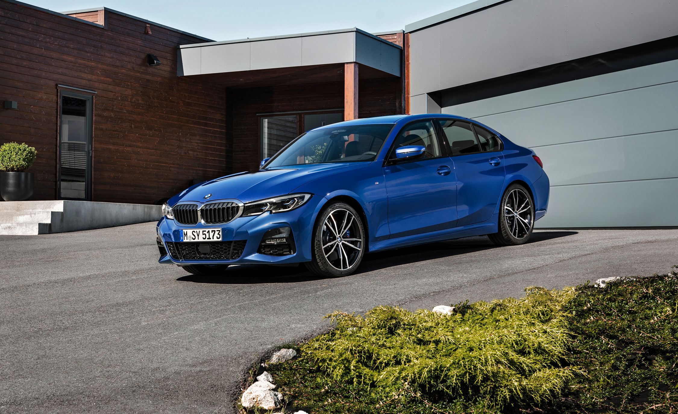 The 2019 BMW 3-series Is Done Resting on Its Laurels