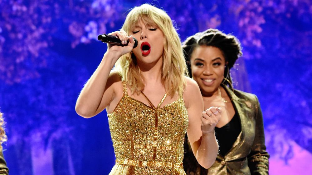 Taylor Swift - gold rush