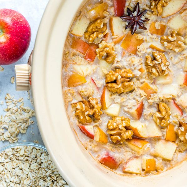Slow Cooker Apple Pie Oatmeal for Warm Clean Eating Mornings!