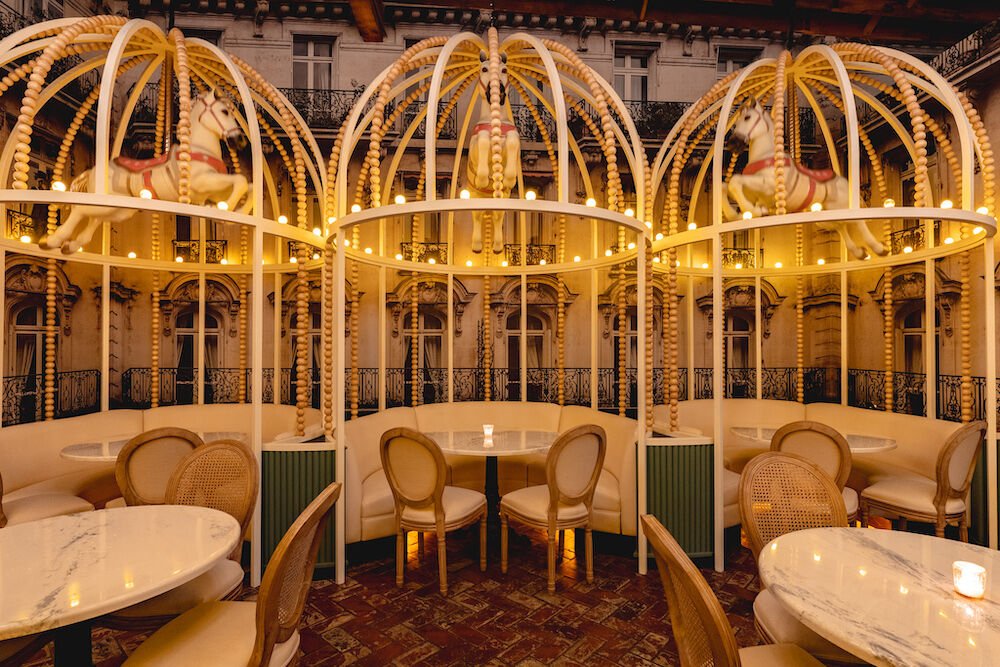 Wolfie's Carousel Bar