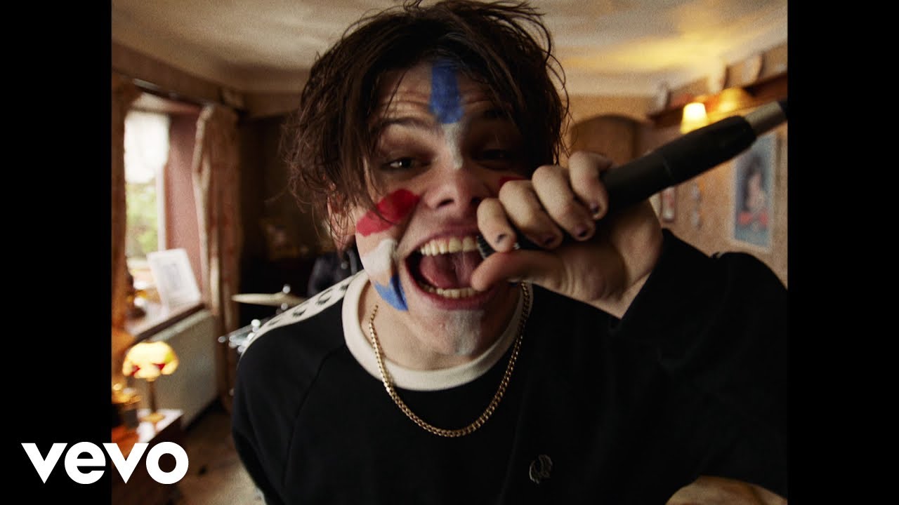 YUNGBLUD - Loner