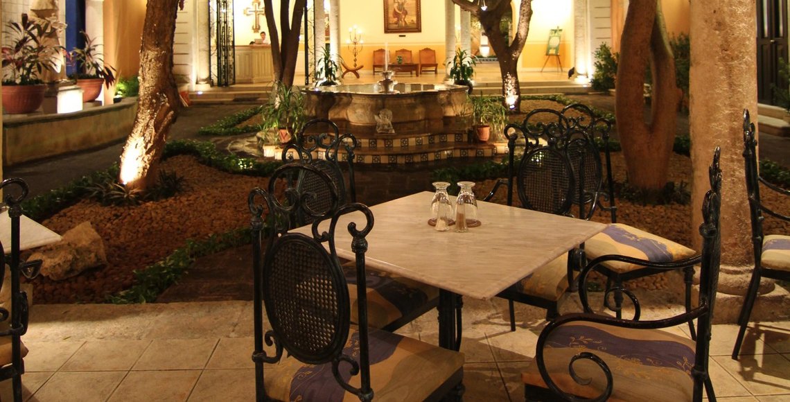 EL JARDÍN, COCINA REGIONAL | TEQUILA BAR