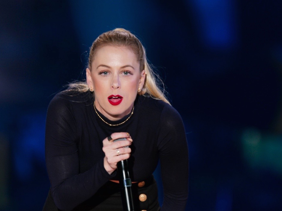 Iliza Shlesinger: Elder Millennial | Netflix Official Site