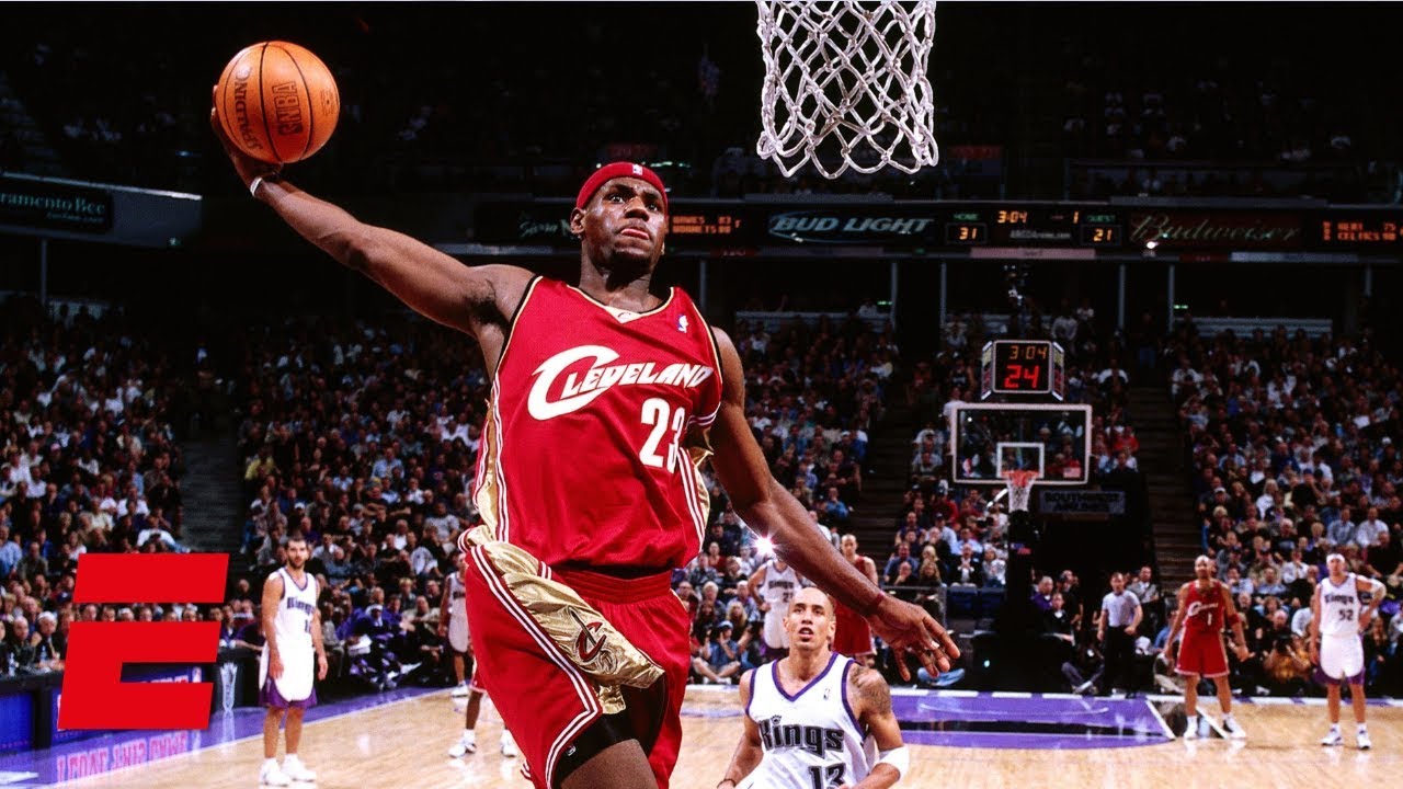 LeBron James scores 25 points for Cavaliers in NBA debut - October 29, 2003